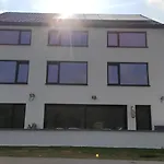 Rum i privatbostad La Maison Blanche A Hermeton Sur Meuse *