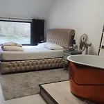 Rum i privatbostad La Maison Blanche A Hermeton Sur Meuse Hastiere-par-dela