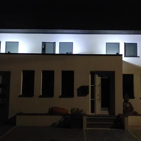 La Maison Blanche A Hermeton Sur Meuse *