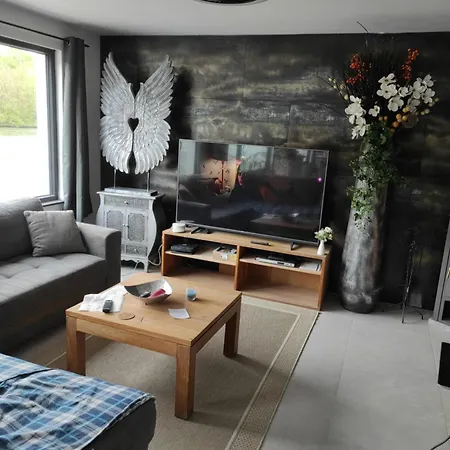 La Maison Blanche A Hermeton Sur Meuse Accommodatie bij particulieren Hastiere-par-dela