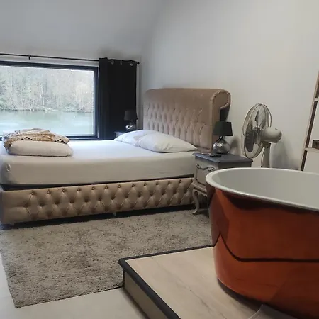 Homestay szállás La Maison Blanche A Hermeton Sur Meuse Hastière-par-delà