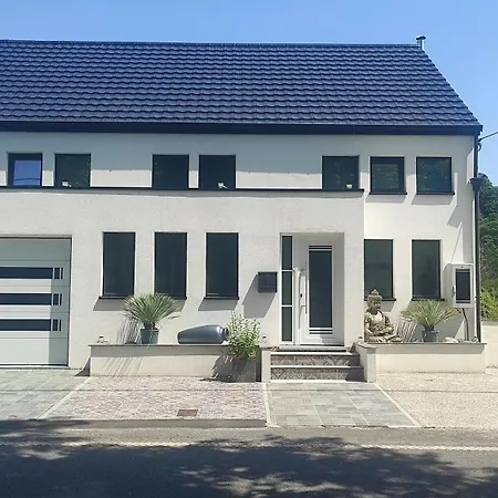 La Maison Blanche A Hermeton Sur Meuse *