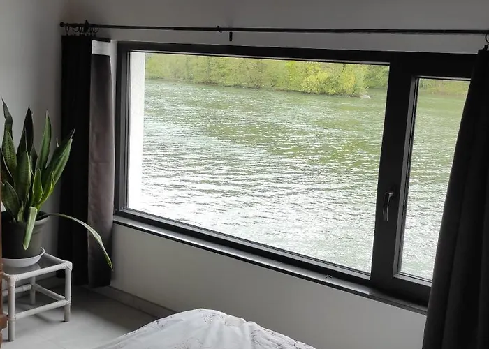 La Maison Blanche A Hermeton Sur Meuse Hastière-par-delà