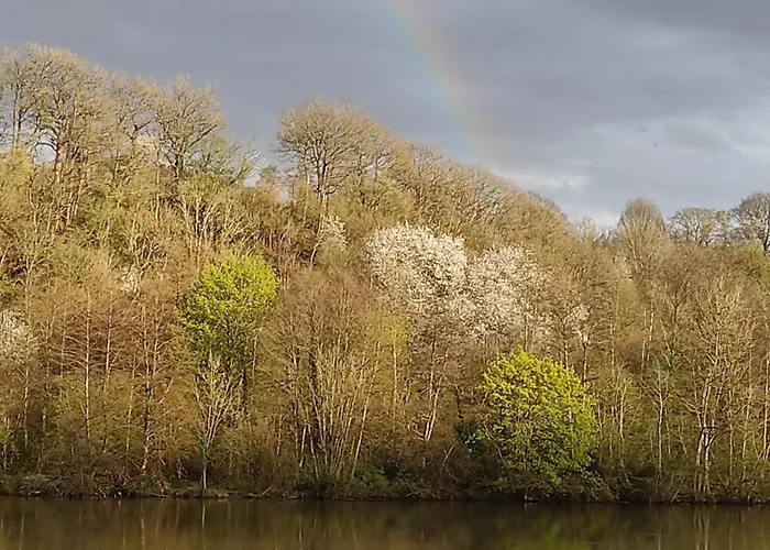 Homestay szállás La Maison Blanche A Hermeton Sur Meuse
