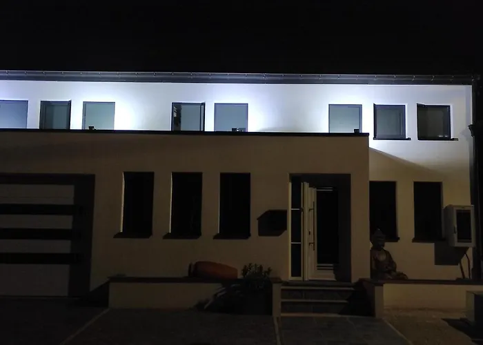 La Maison Blanche A Hermeton Sur Meuse *