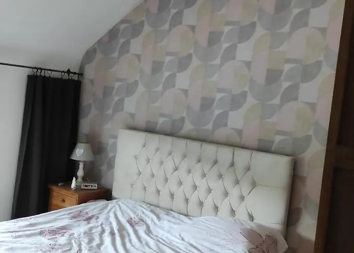 La Maison Blanche A Hermeton Sur Meuse