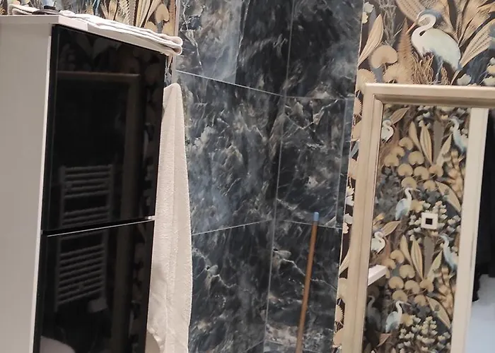 La Maison Blanche A Hermeton Sur Meuse Homestay szállás *