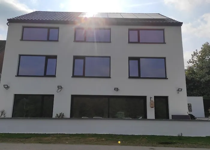 Homestay szállás La Maison Blanche A Hermeton Sur Meuse *