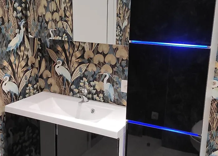 La Maison Blanche A Hermeton Sur Meuse *