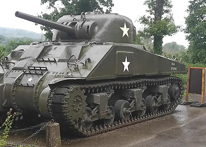 La Maison Blanche A Hermeton Sur Meuse