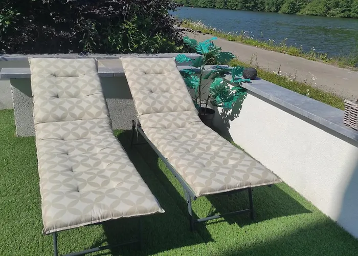 La Maison Blanche A Hermeton Sur Meuse Hastière-par-delà