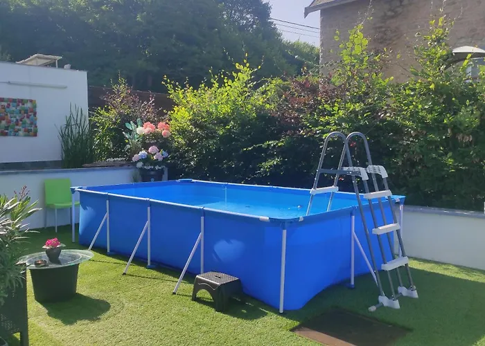 Homestay szállás La Maison Blanche A Hermeton Sur Meuse